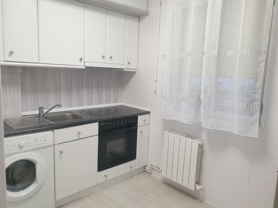 Apartamento Eguzkilore. ログローニョ エクステリア 写真