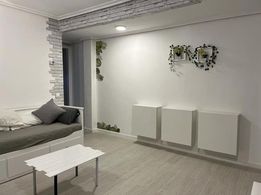 Apartamento Eguzkilore. ログローニョ エクステリア 写真